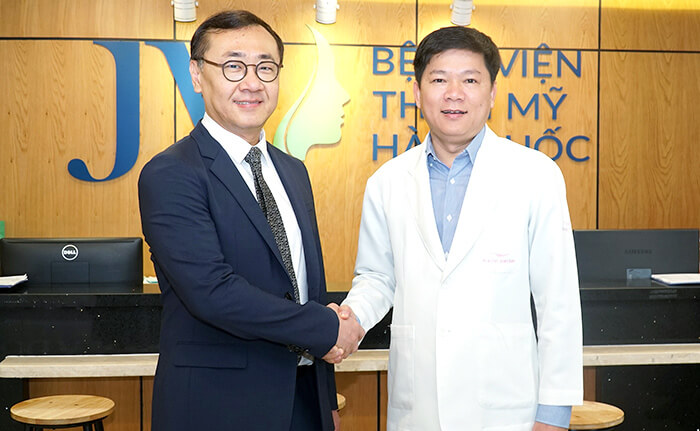 Nâng ngực bằng mỡ tự thân có nguy hiểm không?_6