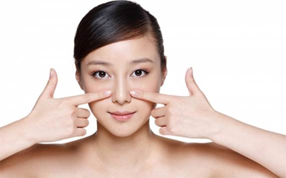 Massage thu gọn cánh mũi Massage thu gọn cánh mũi