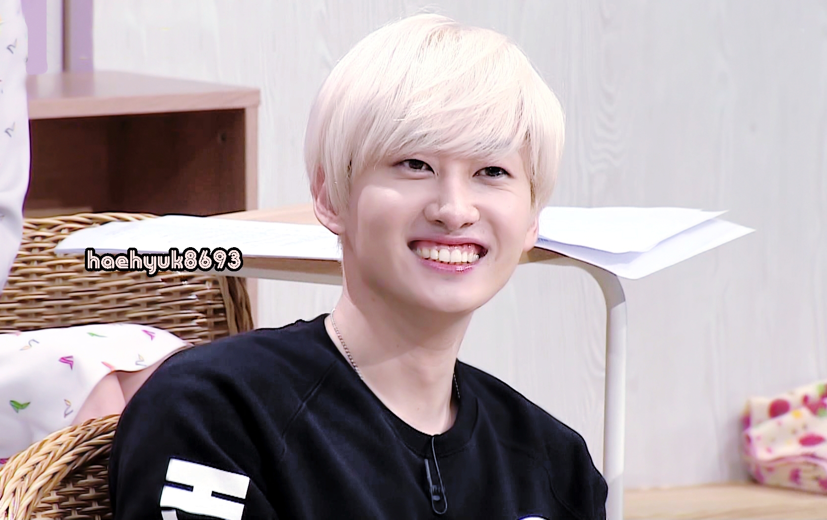 Eunhyuk cắt mí Eunhyuk cắt mí
