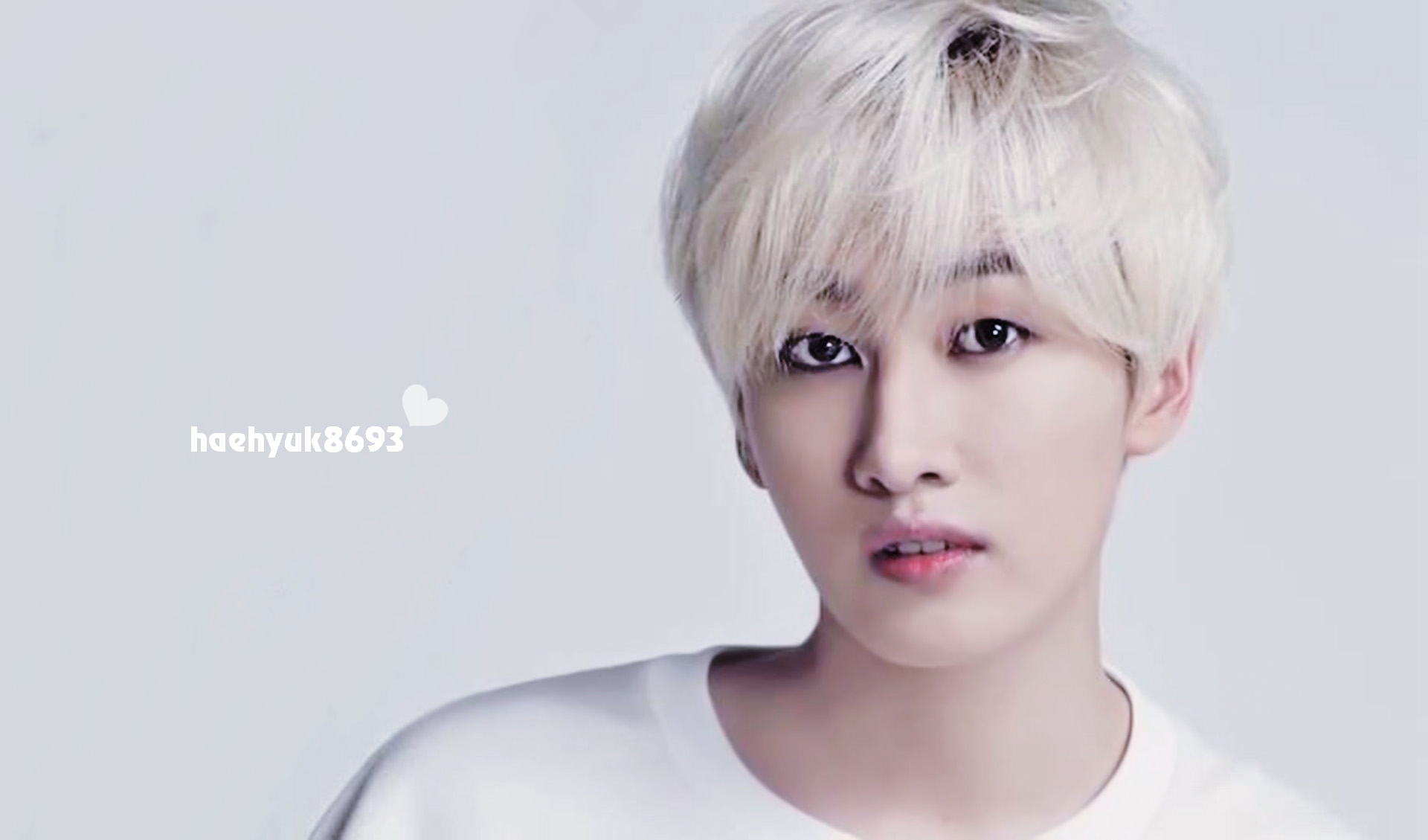 Eunhyuk cắt mí
