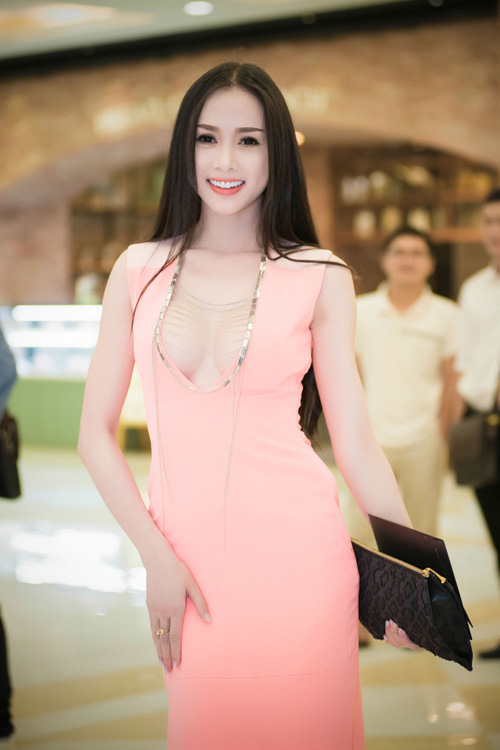 Sao nâng ngực đẹp Sao nâng ngực đẹp