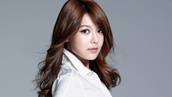 Sooyoung gọt mặt Sooyoung gọt mặt