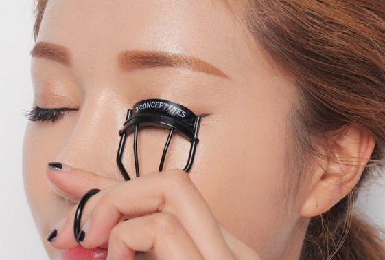 Bấm mi Oriflame