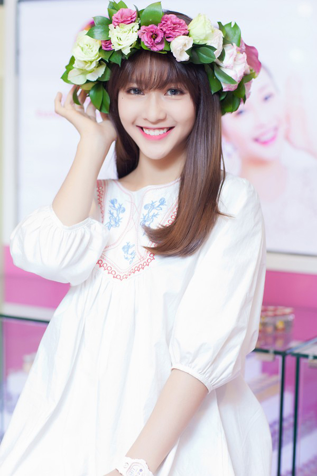 Mũi đẹp tự nhiên đáng mơ ước của sao nữ Việt Mũi đẹp tự nhiên đáng mơ ước của sao nữ Việt