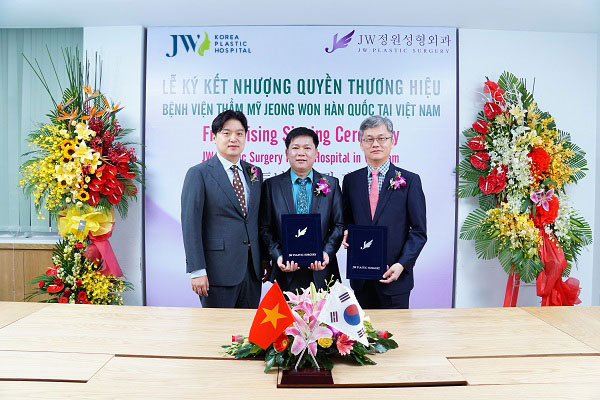 5 bí quyết nâng ngực chị em nên biết 5 bí quyết nâng ngực chị em nên biết