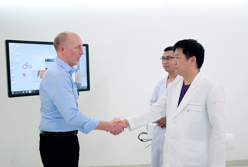 Sự hợp tác thành lập Viện Nâng ngực chuyên sâu tại Việt Nam đánh dấu một bước tiến lớn trong phẫu thuật thẩm mỹ nói chúng và nâng ngực nói riêng