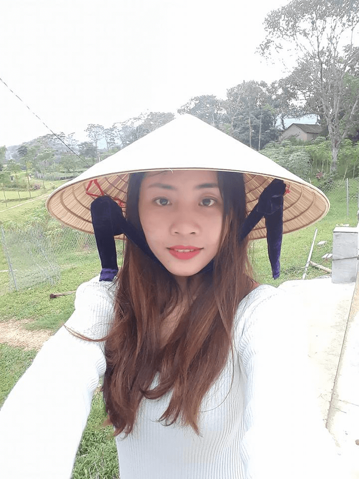 Hình ảnh chị Đinh Thị Trà tự tin Selfie sau Phẫu thuật hàm hô