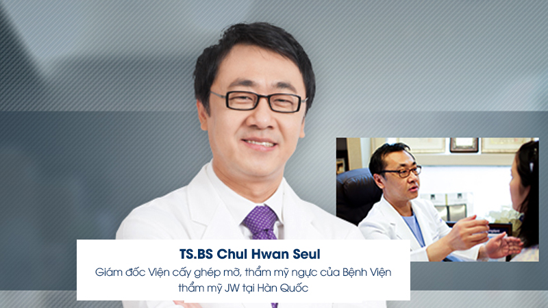 TS.BS Chul Hwan Seul - người trực tiếp chuyển giao công nghệ cấy mỡ tự thân cho các bác sĩ của bệnh viện thẩm mỹ JW Hàn Quốc tại Việt Nam.