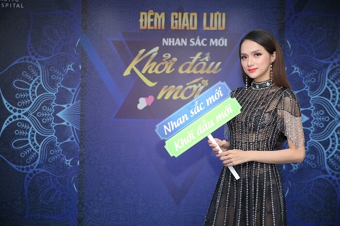 Hoa hậu Hương Giang: "Tôi ủng hộ những người dũng cảm dám đối mặt với phẫu thuật thẩm mỹ"