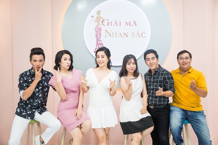 giải mã nhan sắc 8
