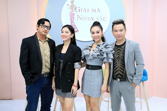 Giải mã nhan sắc 12