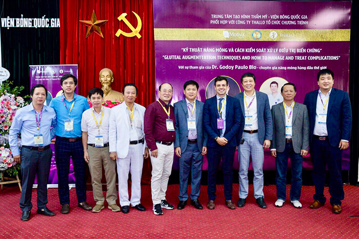 nâng mông nội soi công nghệ 4.0