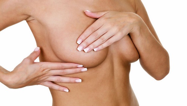 Massage theo công thức cũng là một trong những cách giúp làm tăng kích thước bầu ngực.