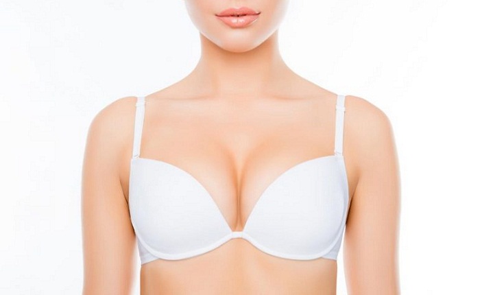 Nâng ngực có cho con bú được không? Giải đáp từ chuyên gia
