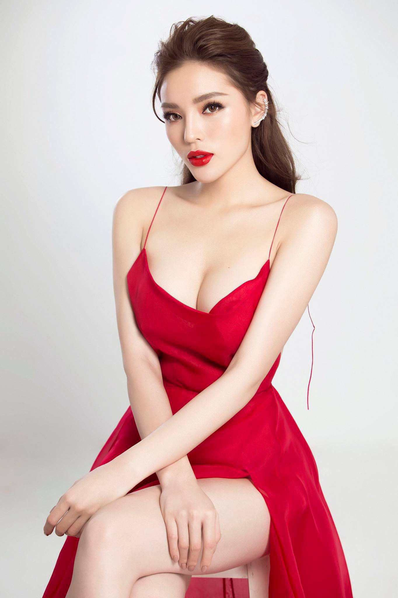 Top 10 mỹ nhân có vòng eo nhỏ nhất Việt Nam - Kỳ Duyên