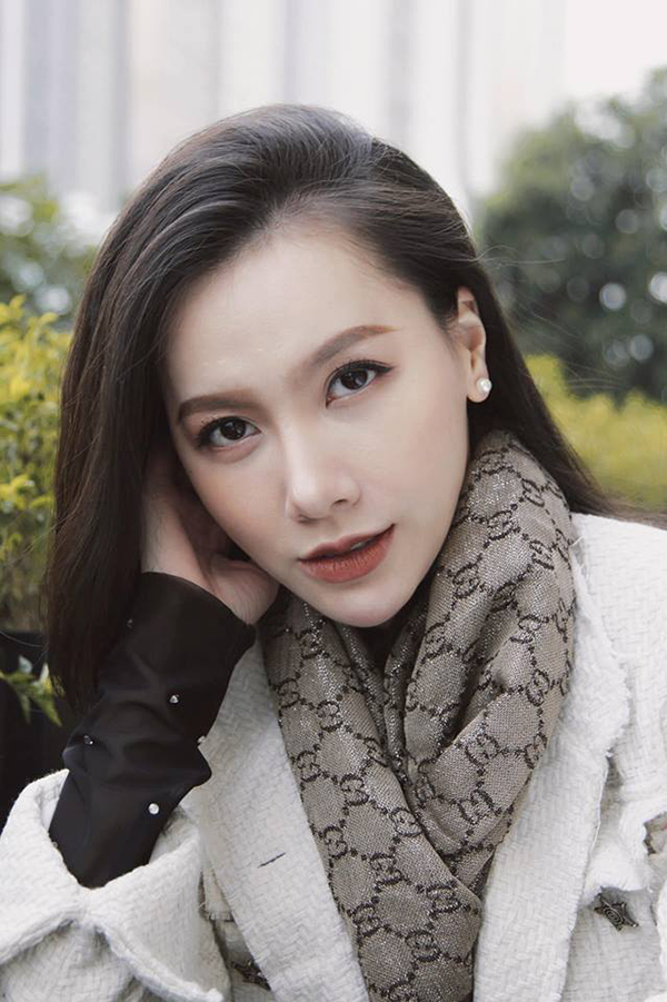 MC Minh Hà gọt cằm V line