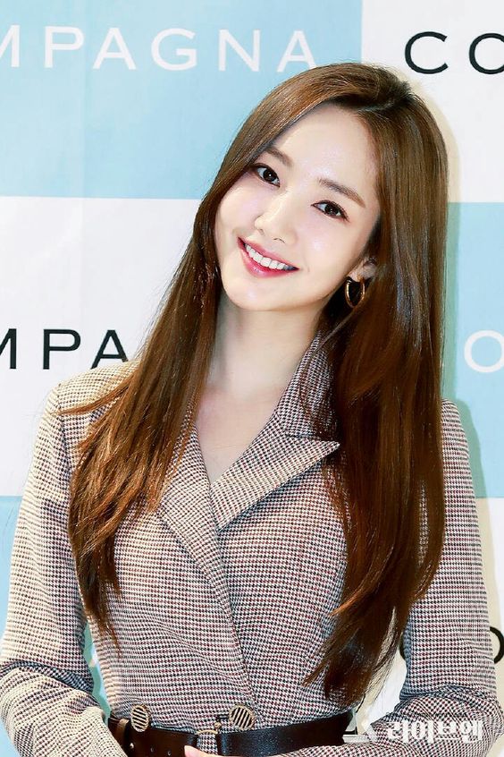 Sao Hàn phẫu thuật thẩm mỹ - Park Min Young