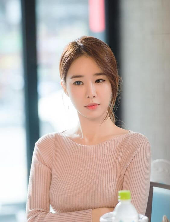 Sao Hàn phẫu thuật thẩm mỹ thành công - Yoo In Na