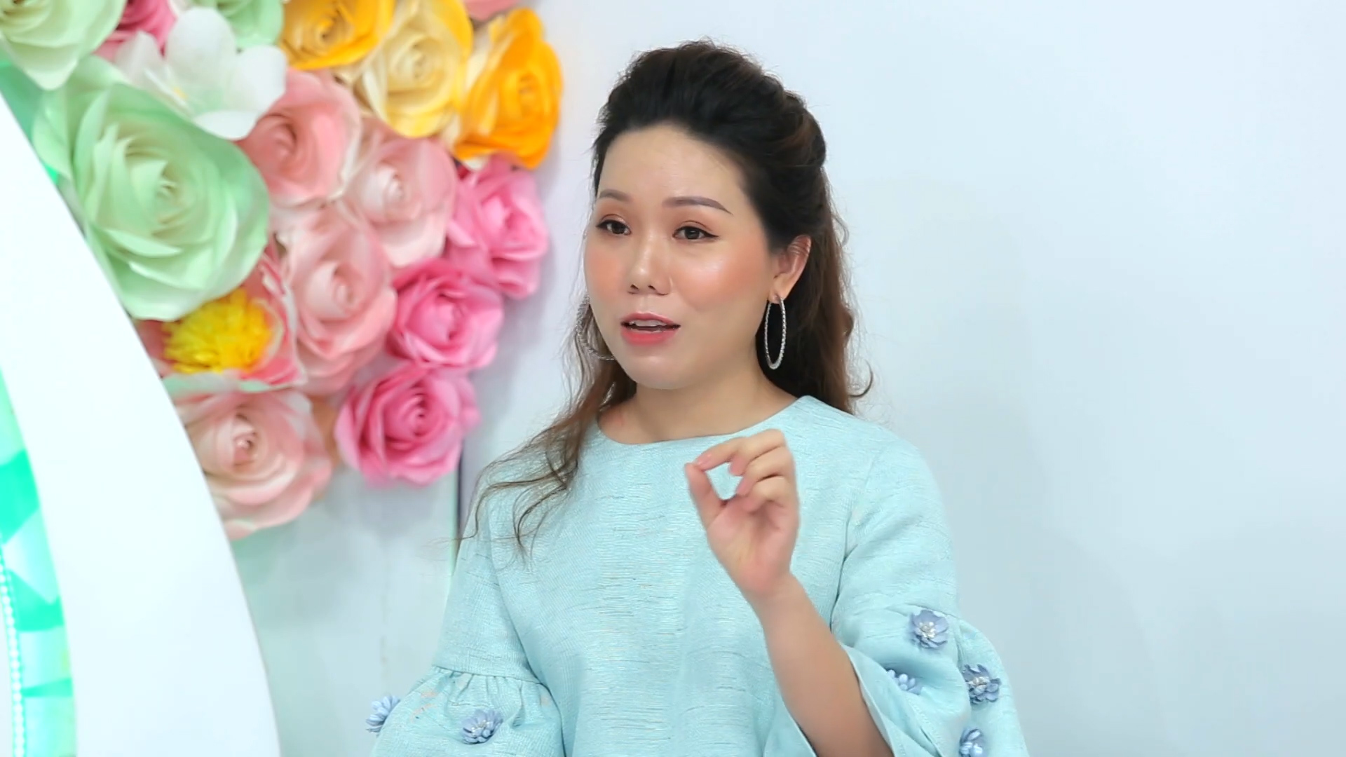 nhan sắc mới khởi đầu mới, trị mụn, trị mụn trứng cá nhan sắc mới khởi đầu mới, trị mụn, trị mụn trứng cá