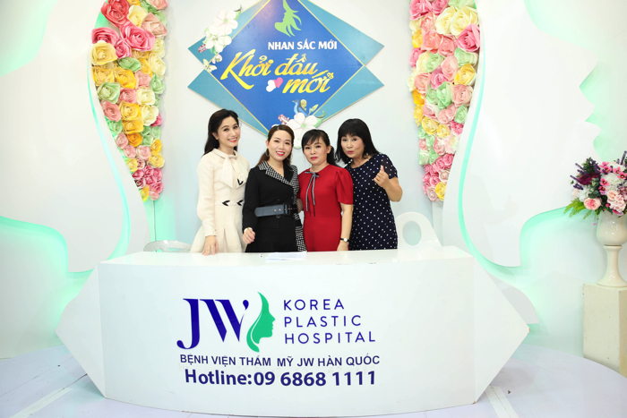 diễn viên hải lý