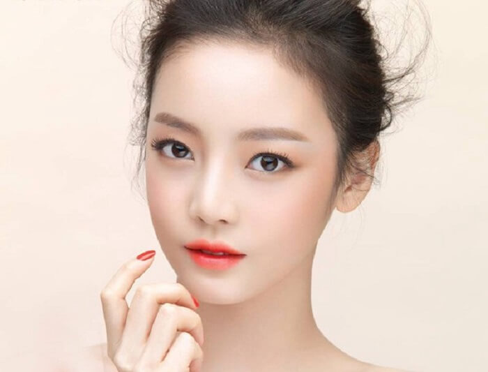 Phun môi màu hồng cam có đẹp không da sáng lên không