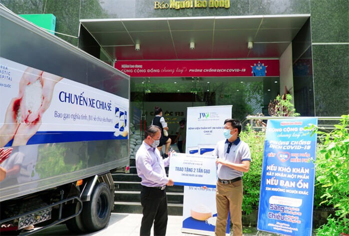 chuyến xe chia sẻ, bệnh viện jw