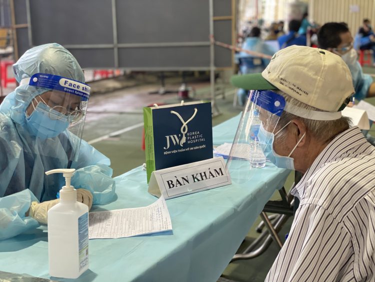 tiêm vaccine Covid-19