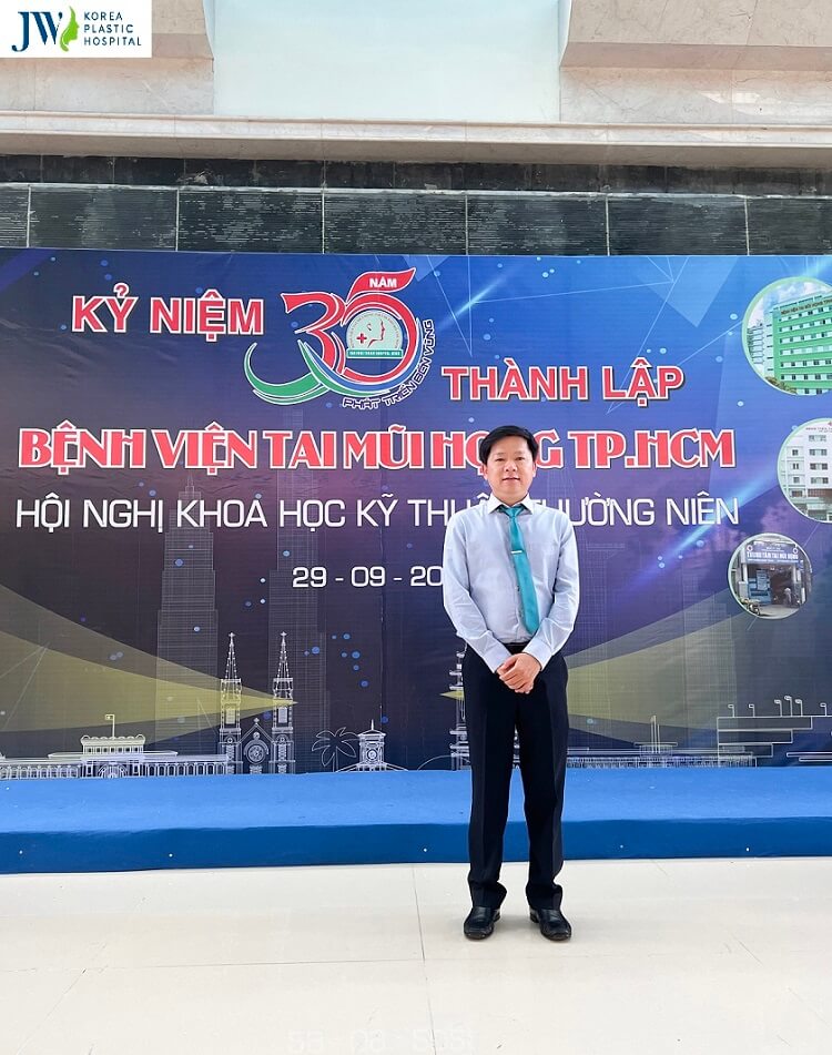 bac si tu dung hoi thao 2022
