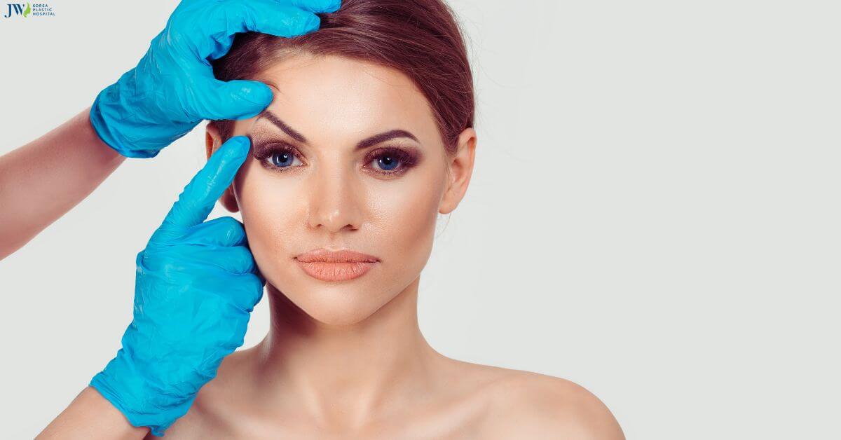 Vì sao có hiện tượng mắt không đối xứng và cách khắc phục