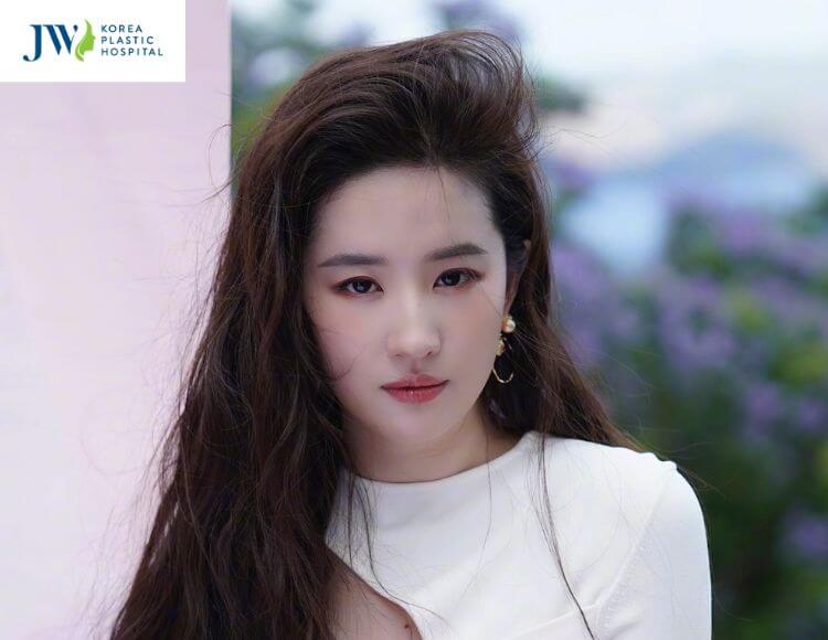 Tướng mắt phụ nữ