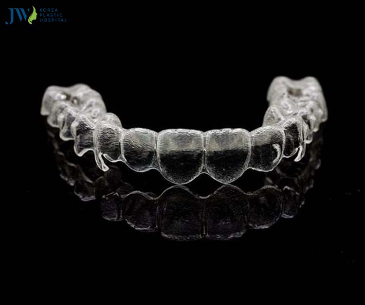 niềng răng trong suốt AI