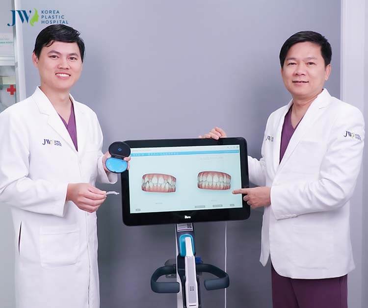 Niềng răng trong suốt