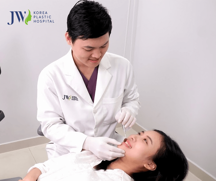 niềng răng trong suốt ai