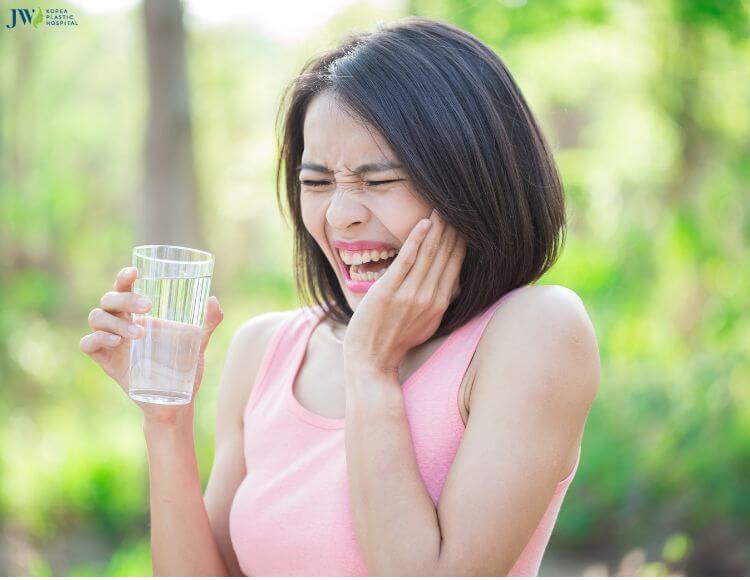 Tại sao niềng răng lại gây ê buốc răng? Cách điều trị tại nhà? 2