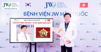 Bác sĩ Tú Dung