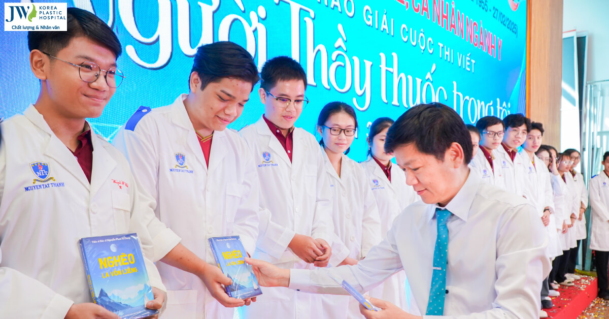 sinh viên Y khoa